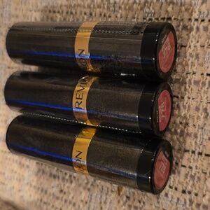 REVLON BRAND WOMEN'S SUPER LUSTROUS LIPSTICK BUNDLE OF 3